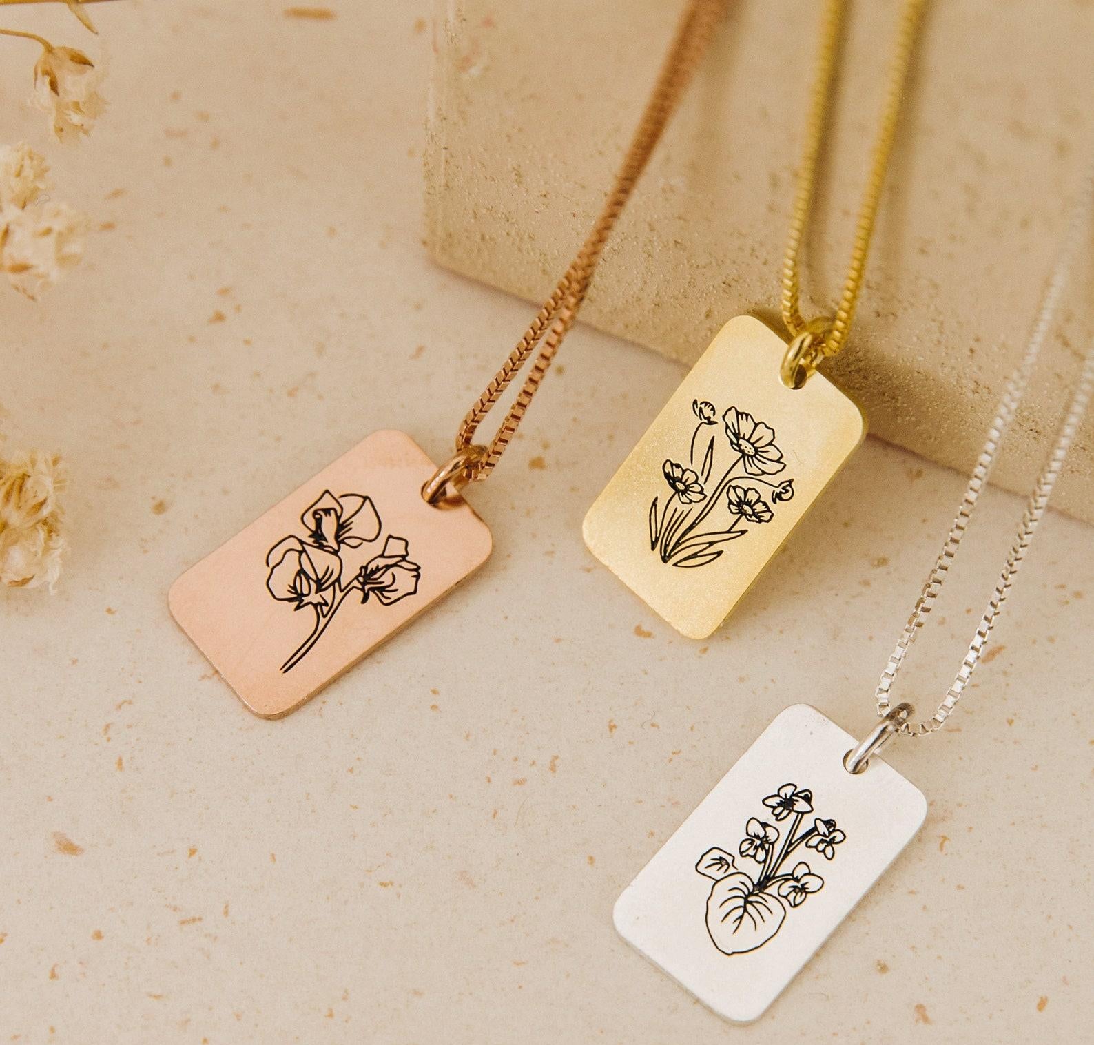 Personalized Birth Flower Necklace with Box Chain