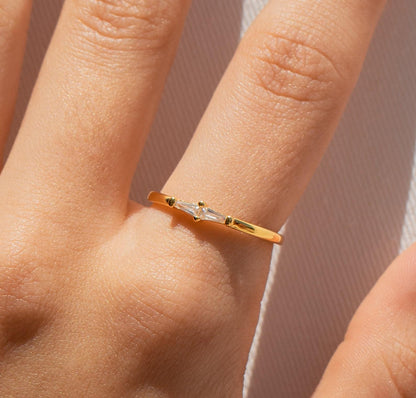 Dainty Gold Baguette Diamond Ring