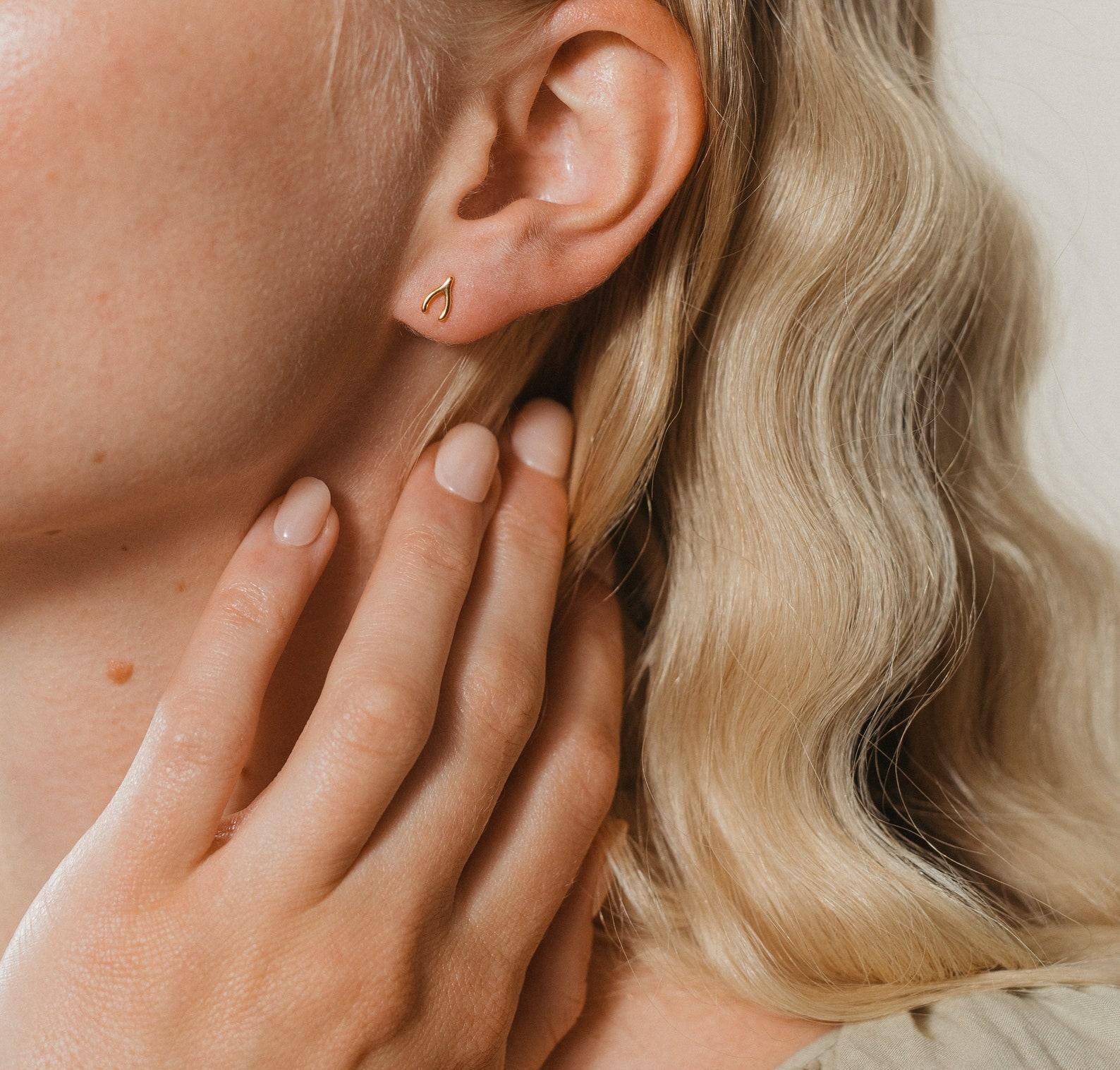 Dainty Horseshoe Stud Earrings for Friends