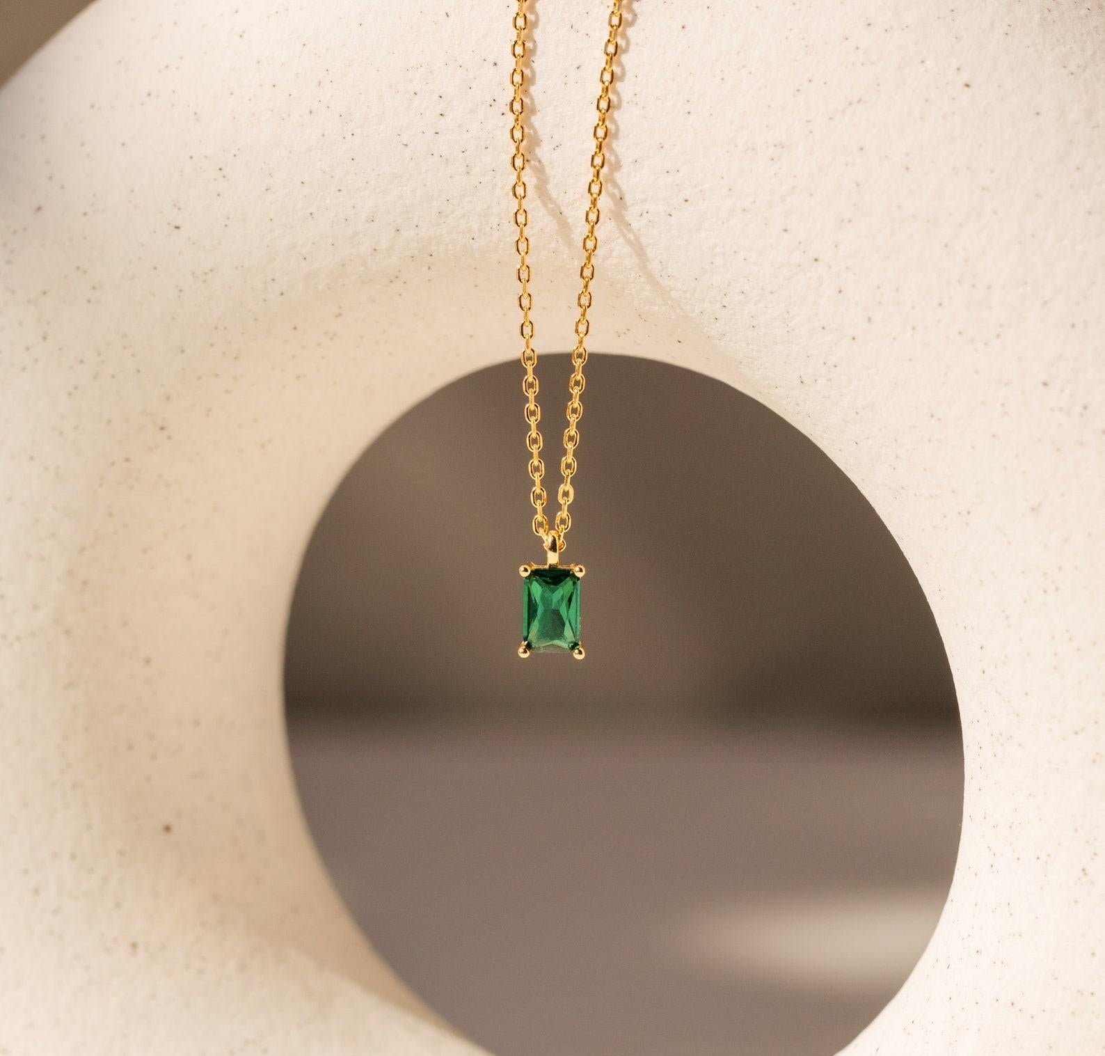 Emerald Gemstone Dainty Necklace for Girlfriend