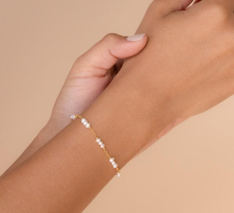 Minimalist Pearl Charm Bracelet