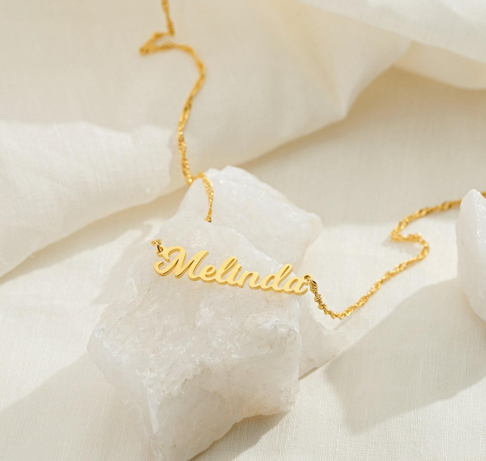 Personalized Dainty Name Necklace in Gold