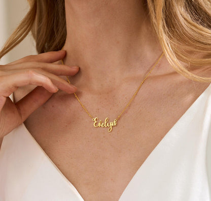 Personalized 18K Gold Name Necklace