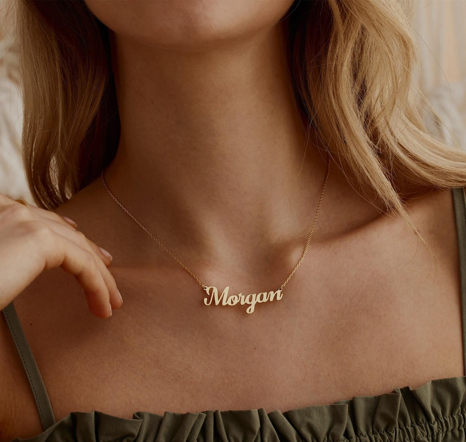 Personalized Dainty Name Necklace for Mom