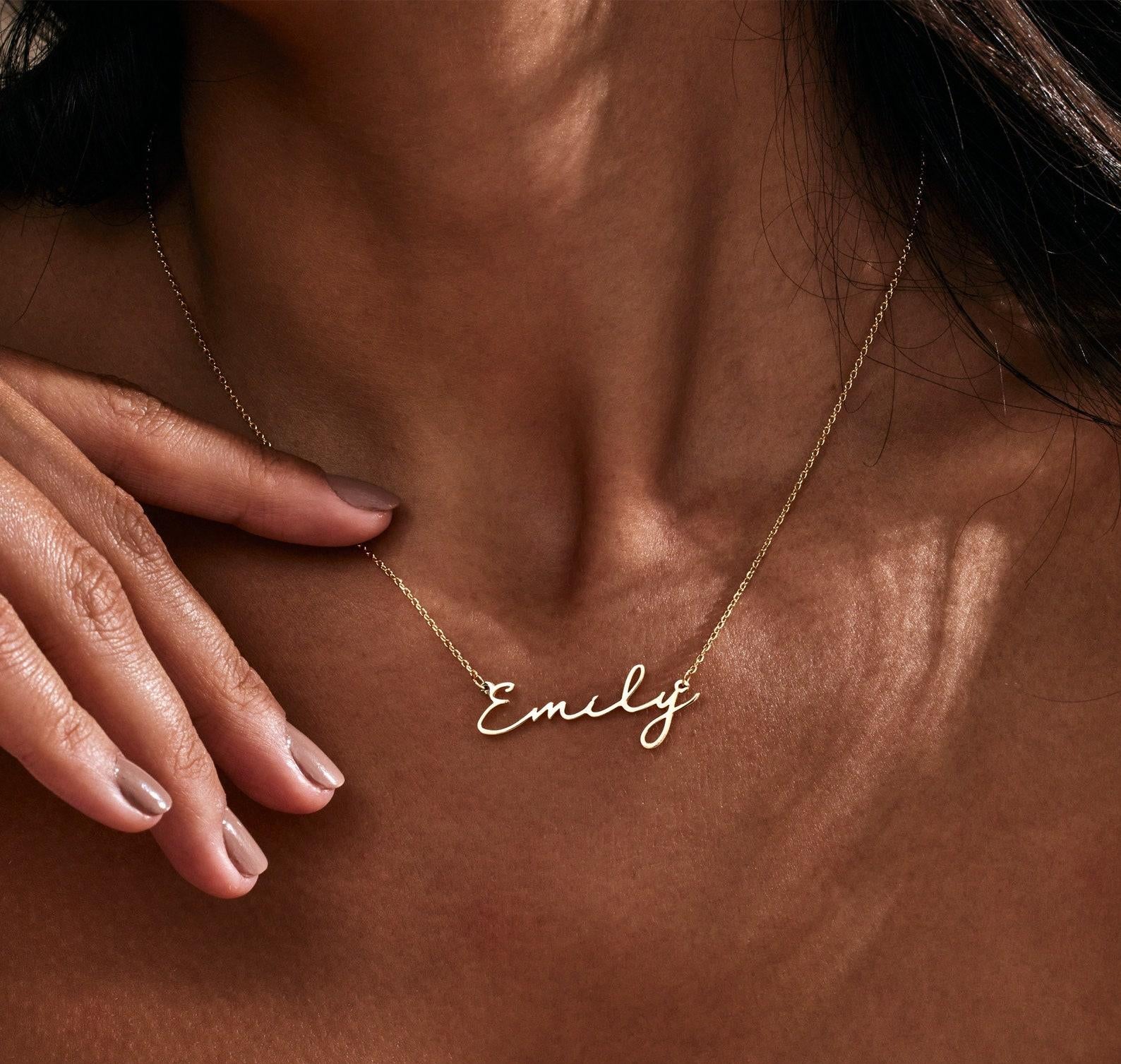 Personalized Minimalist Name Necklace