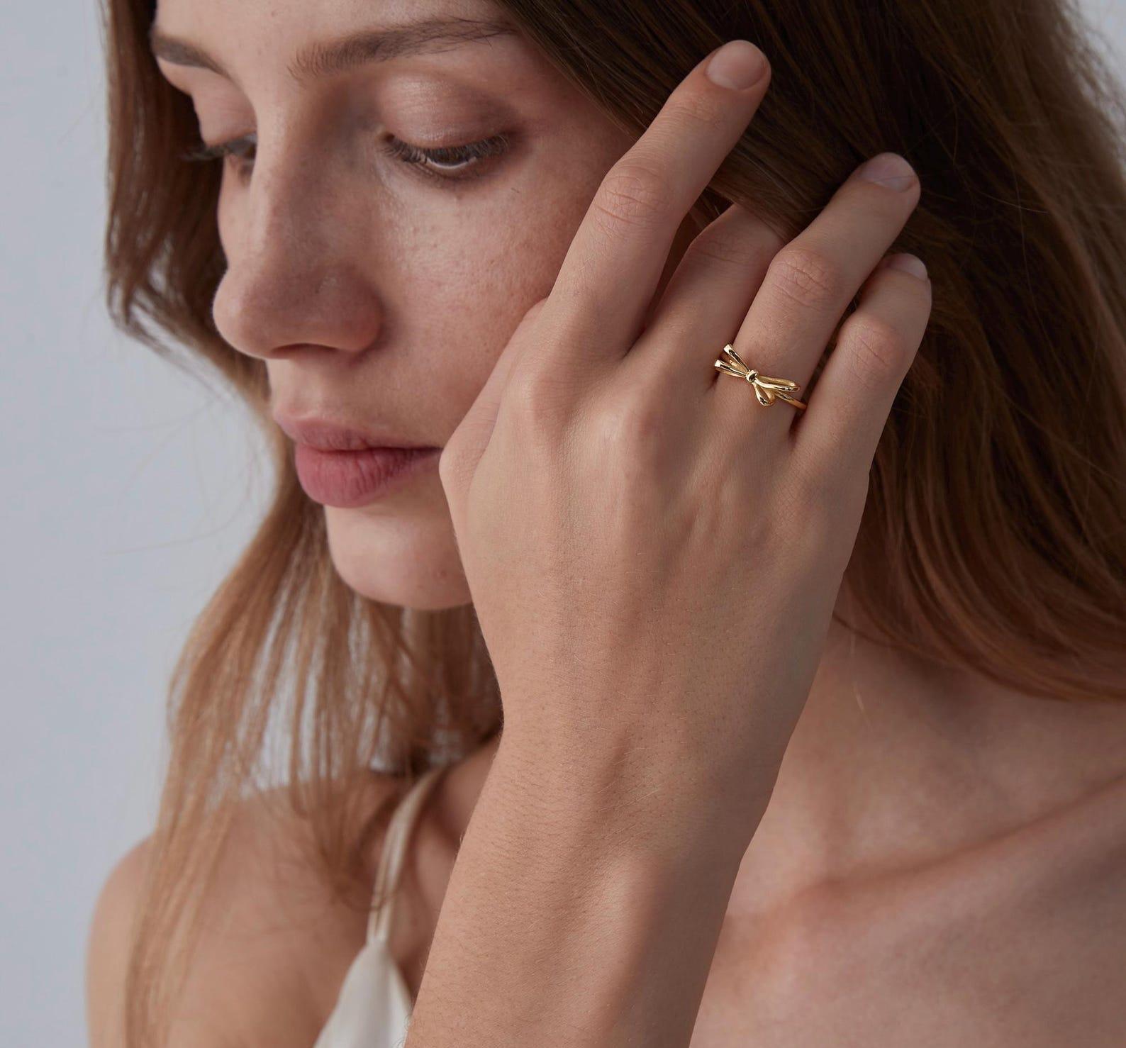 Dainty Gold Bow Tie Band Ring