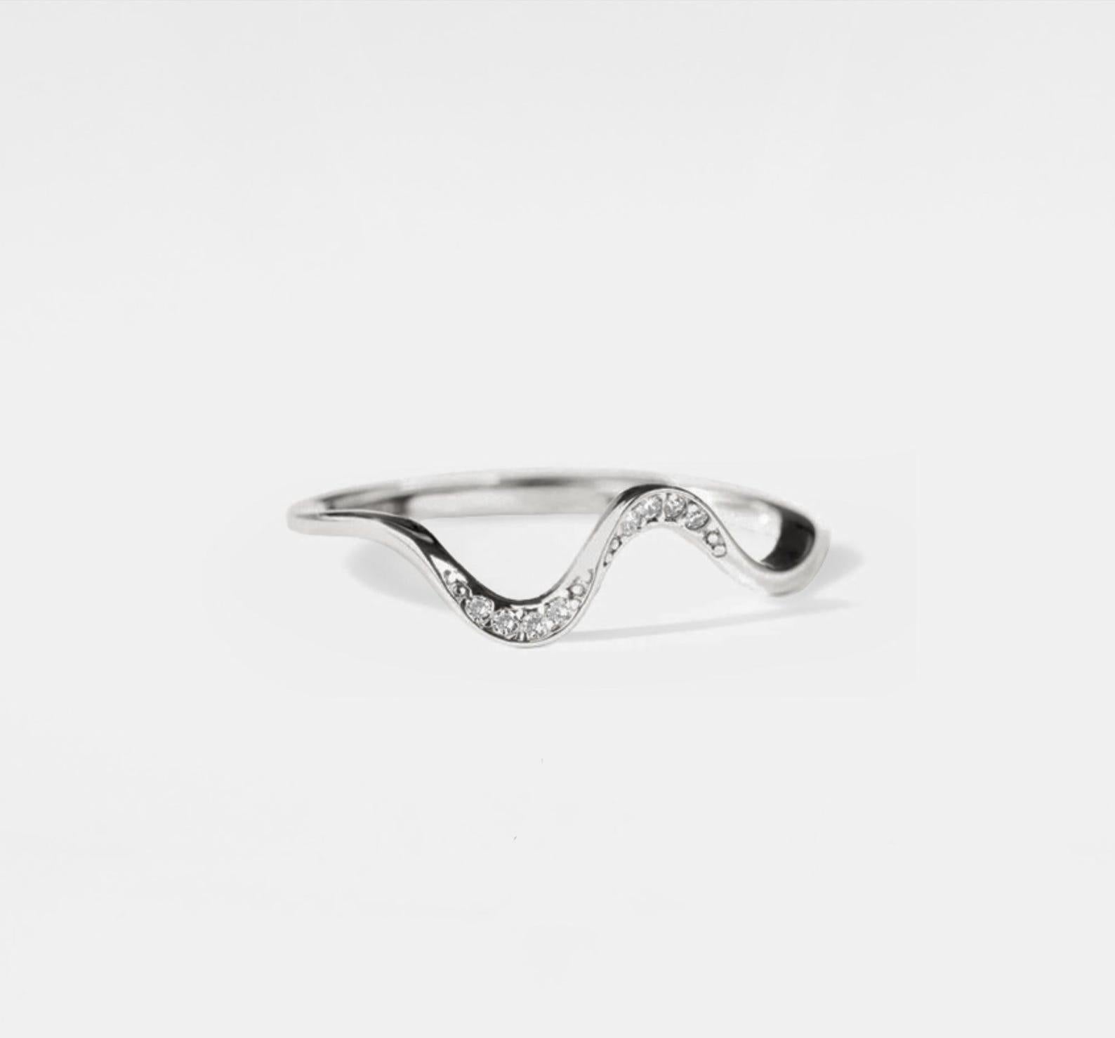 Dainty Gold Ocean Wave Band Ring