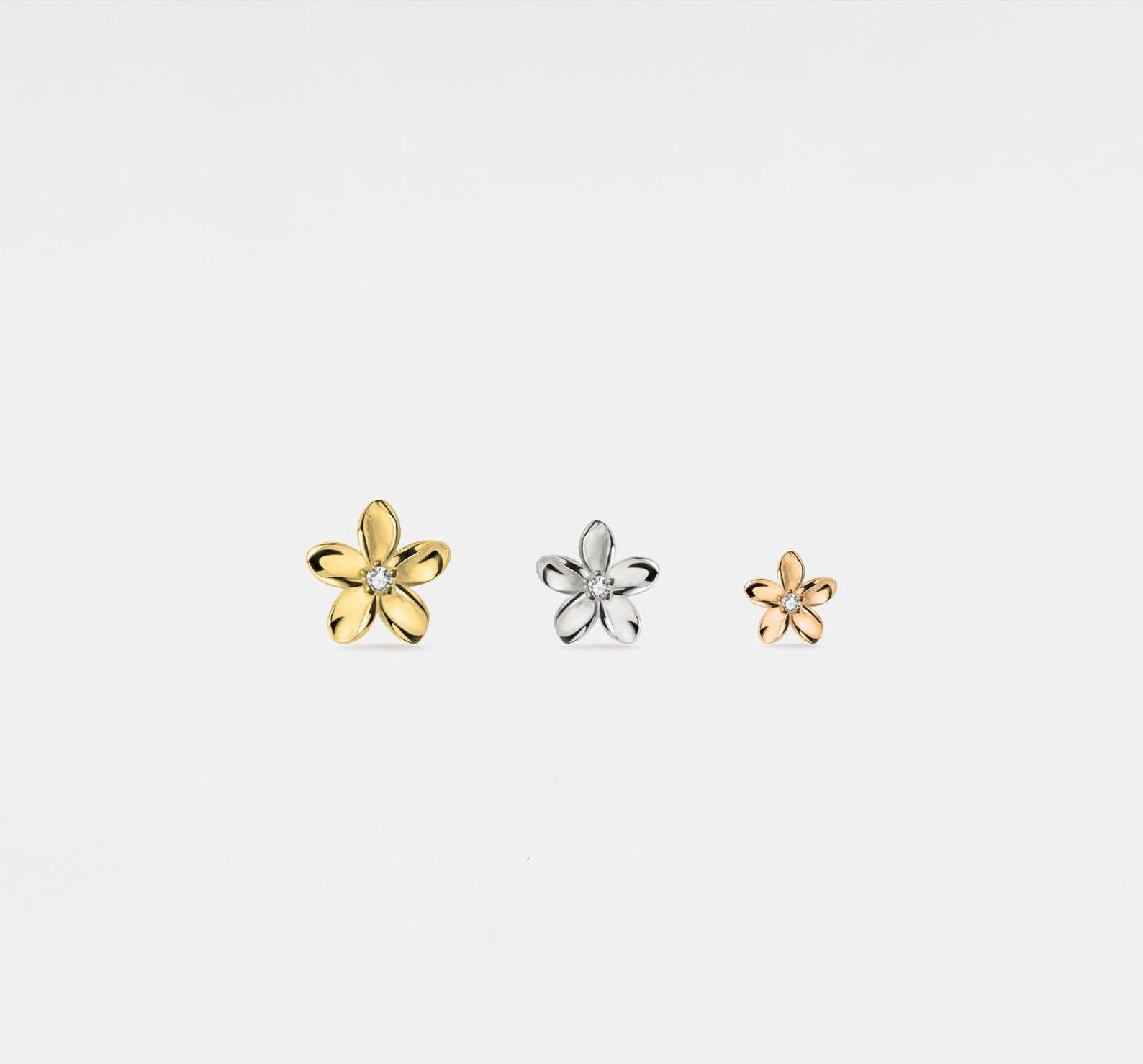 Dainty Gold Flower Stud Earrings for Friends