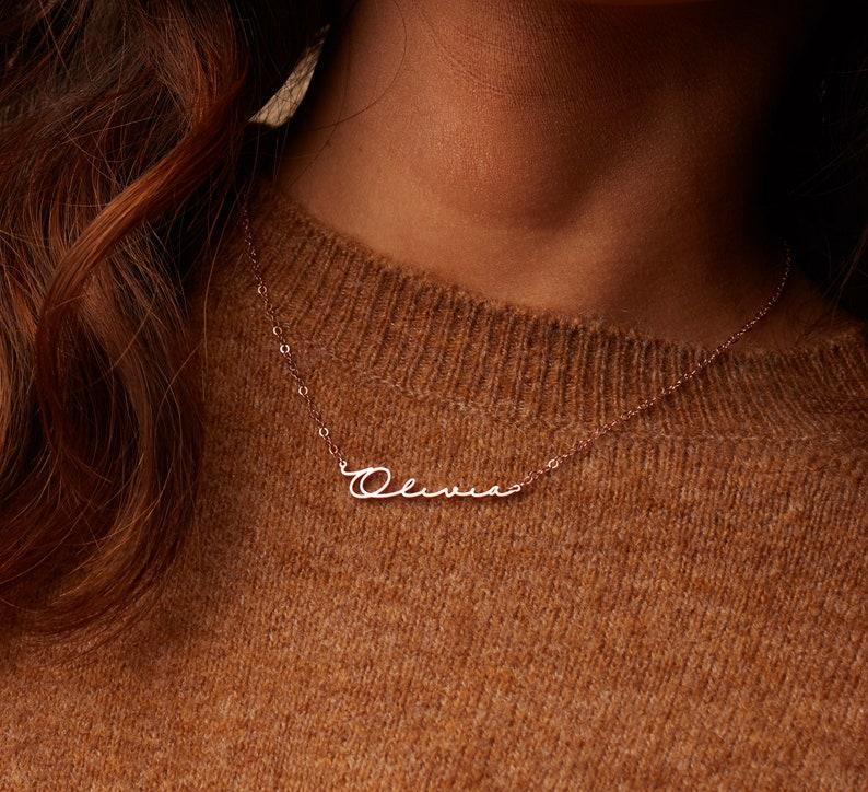 Minimalist Name Necklace in Sterling Silver