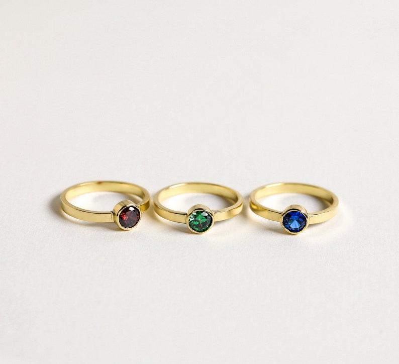 Dainty Birthstone Signet Ring for Mom