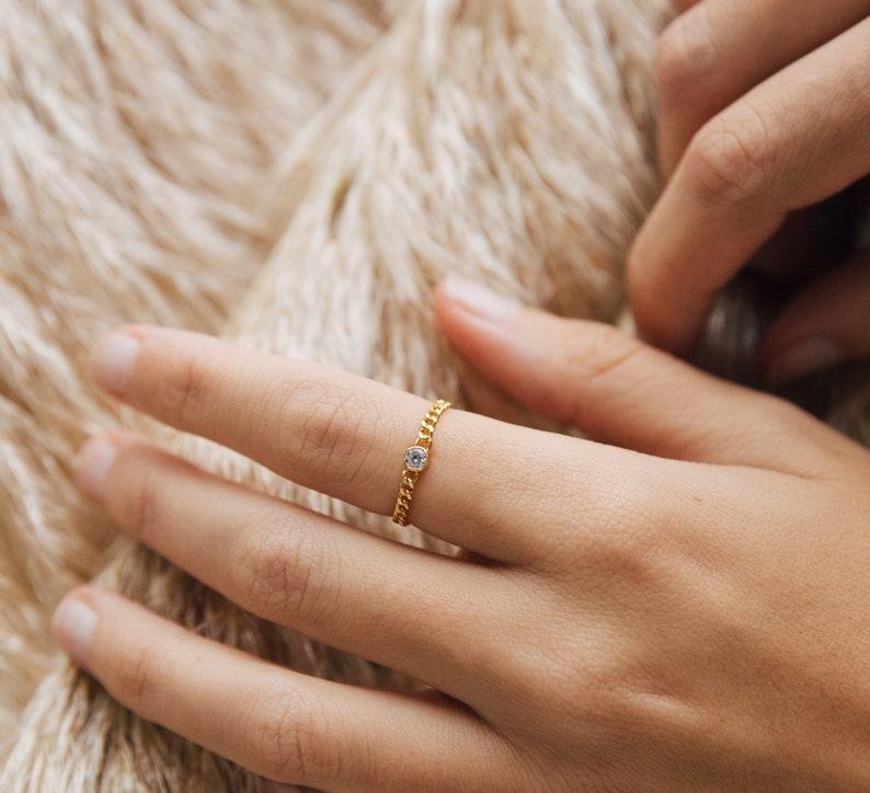 Dainty Birthstone Curb Chain Ring