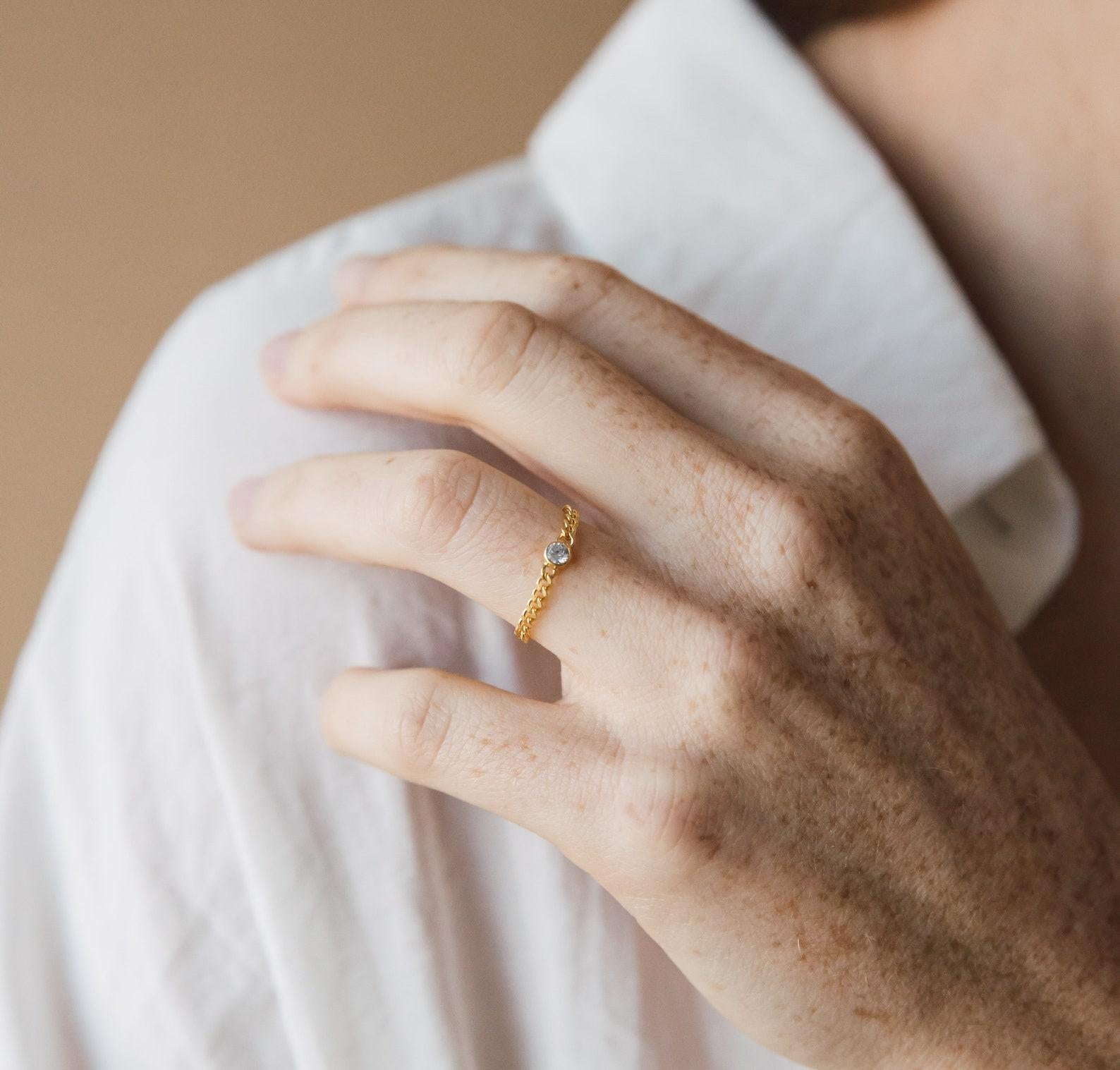 Dainty Birthstone Curb Chain Ring