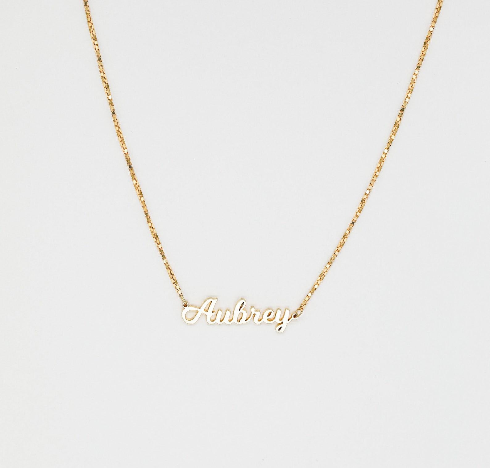 Personalized Name Necklace in Gold Silver Rose Gold