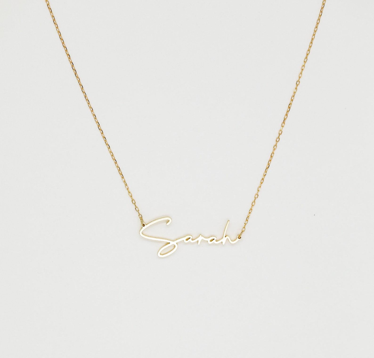 Personalized Gold Name Necklace for Mom