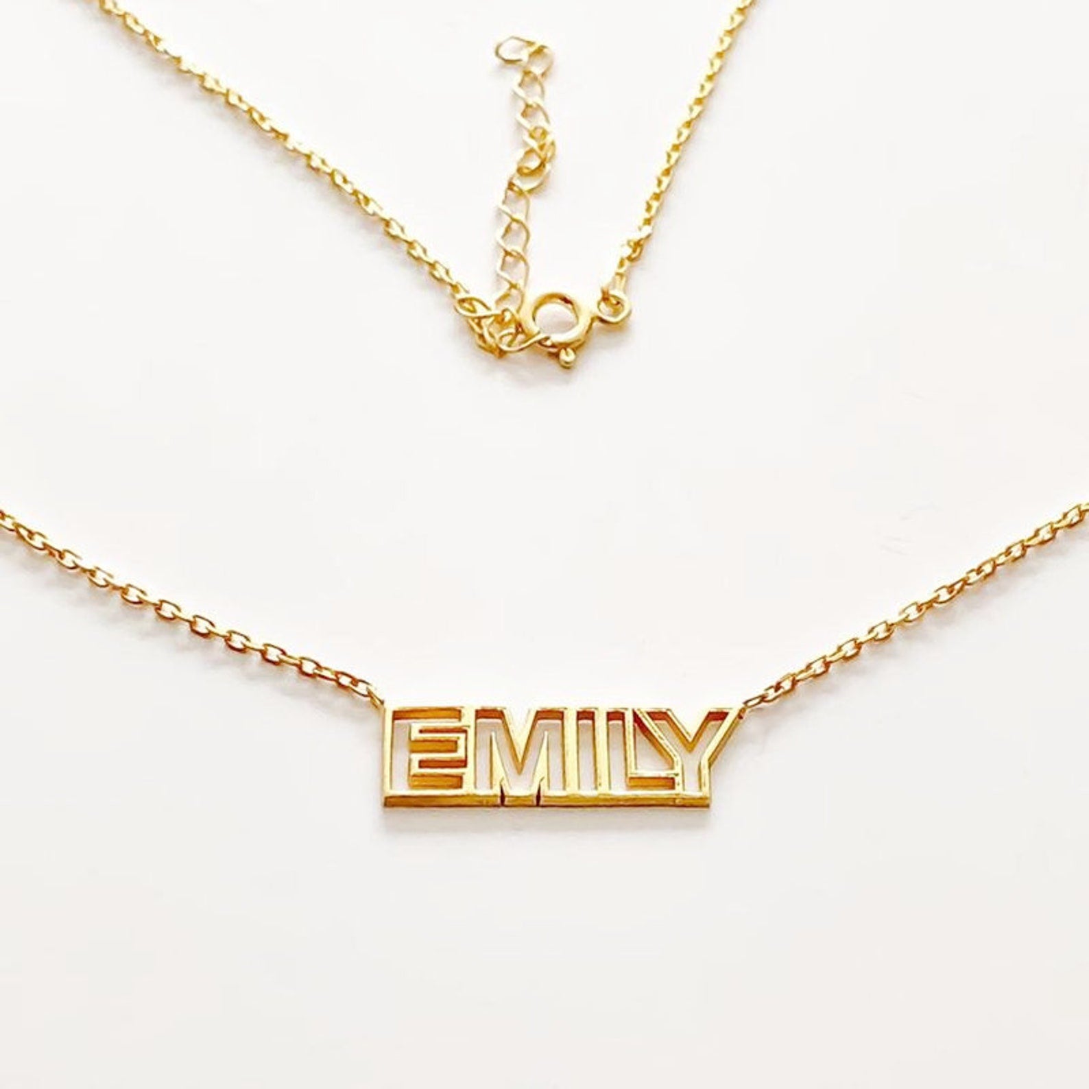 Personalized Name Pendant Necklace in Gold