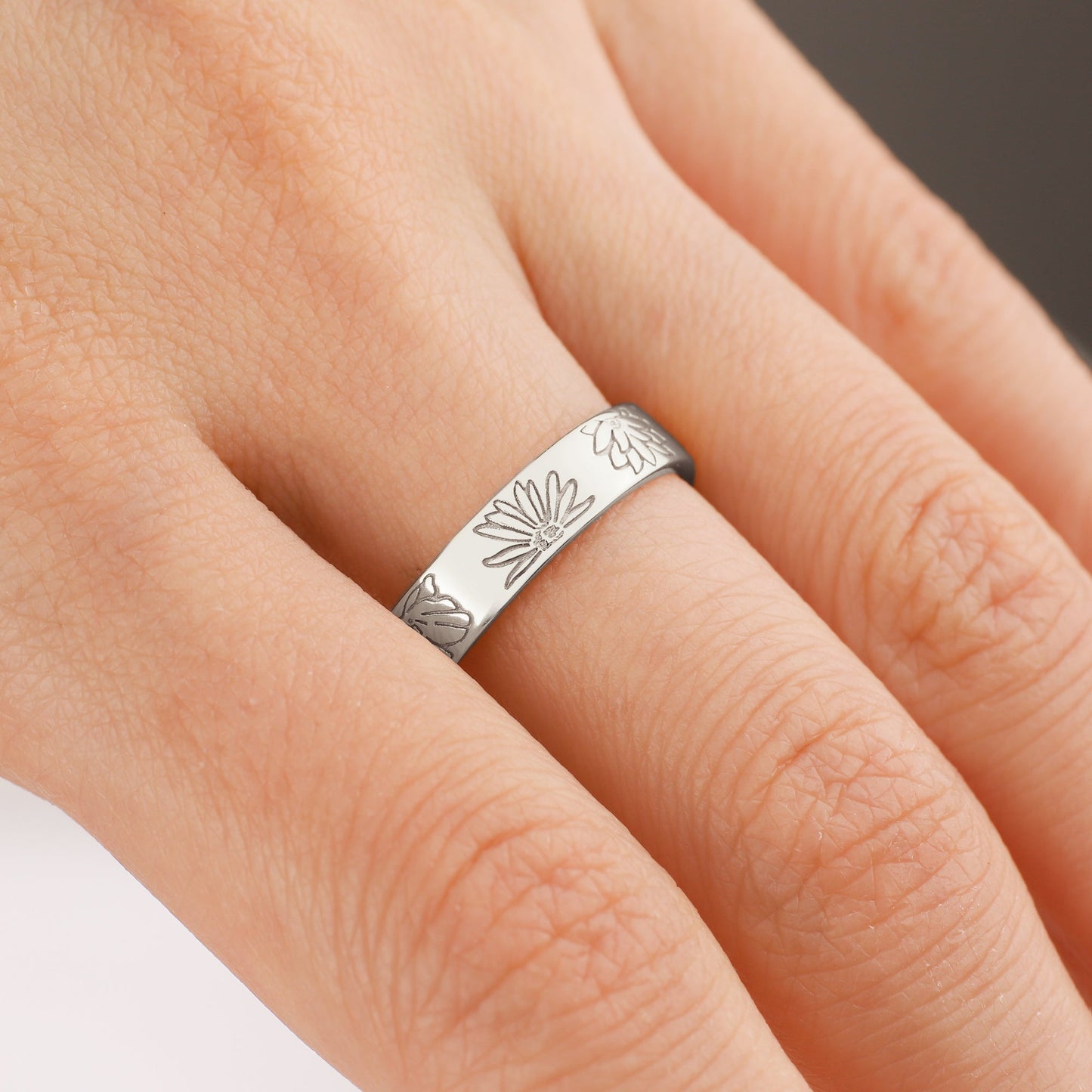 Customized Flower Stamped Ring